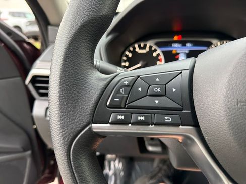 Used 2024 Nissan Altima 2.5 SV FWD image 20