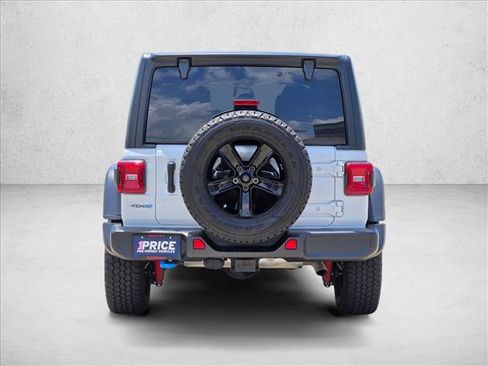 Used 2024 Jeep Wrangler Unlimited Rubicon 4xe AWD/4WD image 6