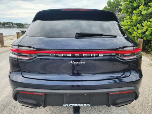 Used 2023 Porsche Macan AWD/4WD image 34