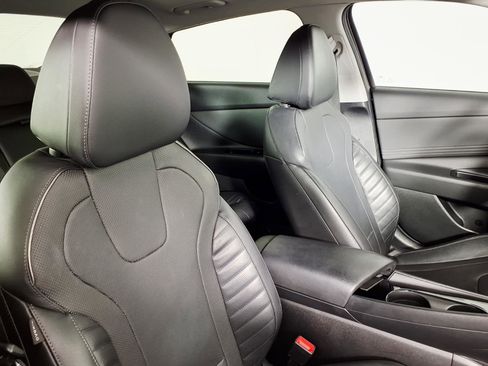Certified 2023 Hyundai Elantra Limited w/ Cargo Package FWD image 10