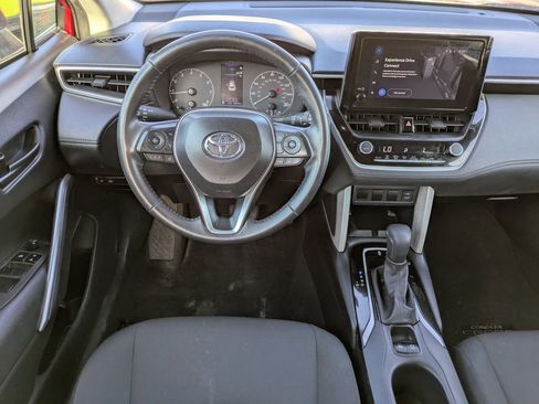 Used 2024 Toyota Corolla Cross LE FWD image 15