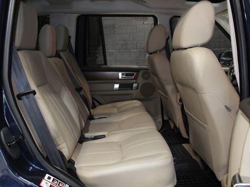 Used 2016 Land Rover LR4 HSE AWD/4WD image 52