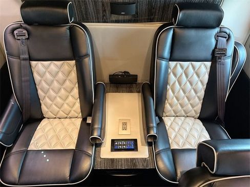 Used 2016 Mercedes-Benz Sprinter 3500 image 29