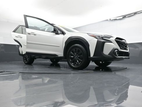 Used 2025 Subaru Outback Onyx Edition XT image 31