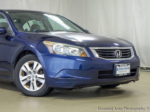 Used 2008 Honda Accord LX-P image 3