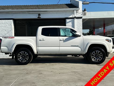 Certified 2021 Toyota Tacoma TRD Sport image 3