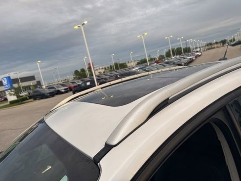 Used 2015 Ford Escape Titanium FWD image 13