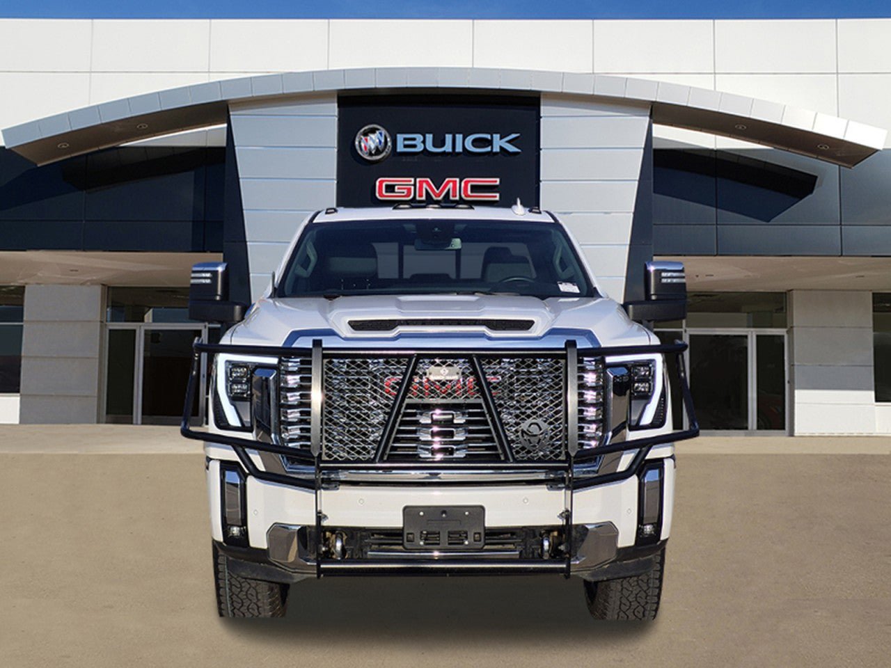 Certified 2025 GMC Sierra 2500 Denali AWD/4WD image 2