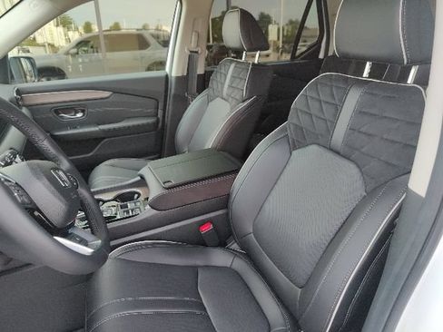 Used 2026 Honda Pilot Elite image 19