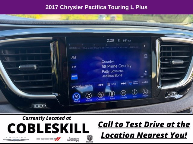 Used 2017 Chrysler Pacifica Touring-L Plus FWD image 16