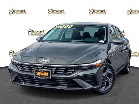 Used 2024 Hyundai Elantra Limited FWD image 1