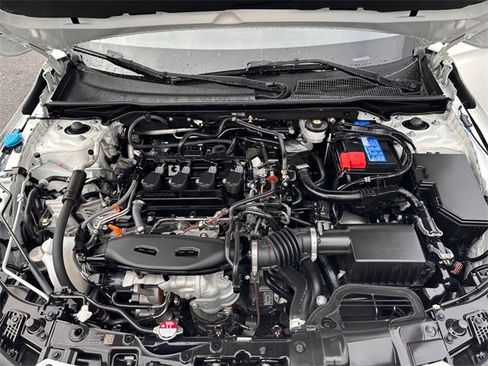 Used 2024 Honda Civic Touring image 30