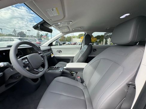 New 2025 Hyundai Ioniq 5 SEL image 20