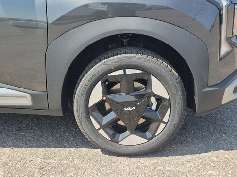 New 2027 Kia Seltos S AWD/4WD image 17