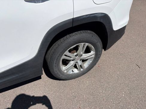 Used 2019 GMC Terrain SLE w/ Driver Convenience Package AWD/4WD image 11