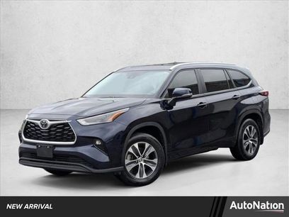 Used 2024 Toyota Highlander XLE