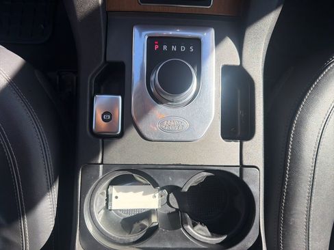 Used 2016 Land Rover LR4 HSE LUX image 35