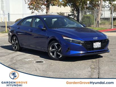 Used 2023 Hyundai Elantra SEL w/ Convenience Package