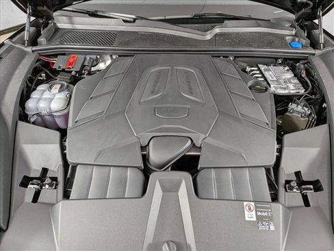 New 2026 Porsche Cayenne image 26