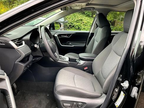 Certified 2023 Toyota RAV4 XLE w/ Convenience Package AWD/4WD image 10