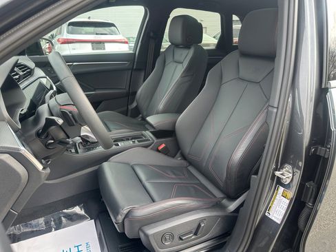 Certified 2025 Audi Q3 2.0T Premium Plus w/ Premium Plus Package image 30