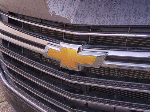 Used 2020 Chevrolet Traverse LT image 12