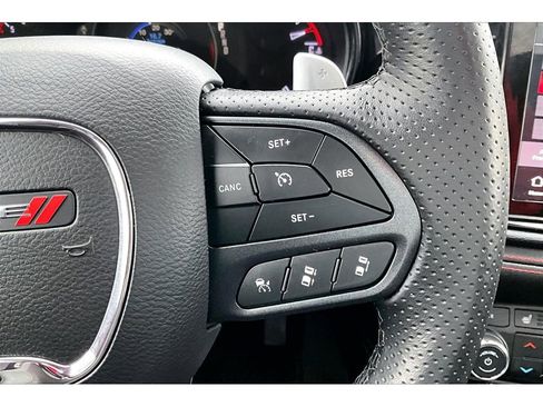 Certified 2025 Dodge Durango GT image 26