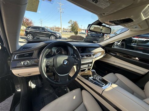 Used 2012 BMW 750Li image 11