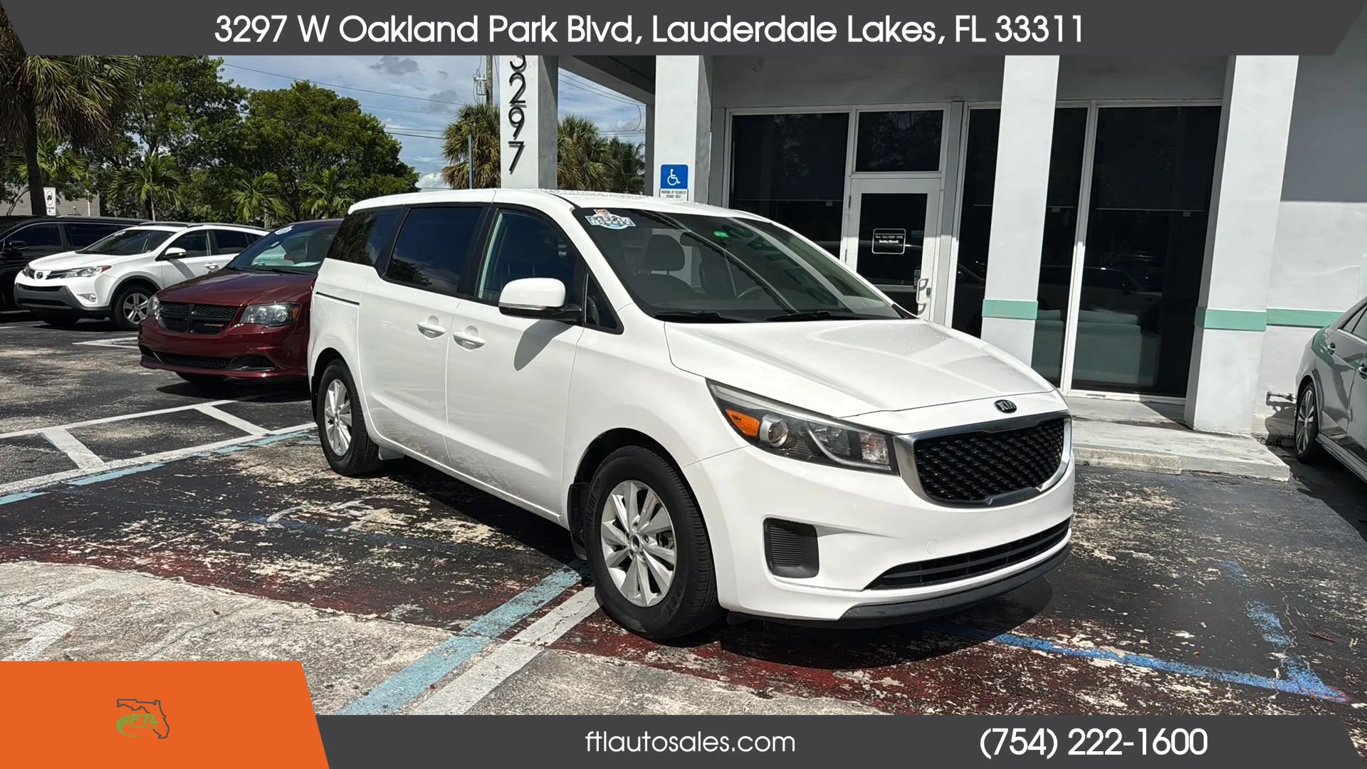 Used 2017 Kia Sedona L FWD image 3