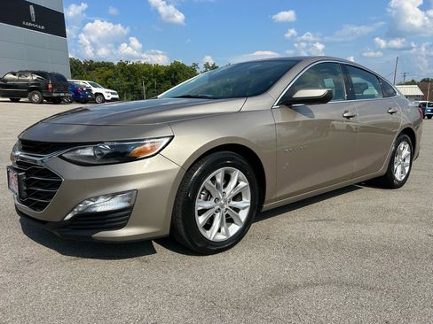 Used 2022 Chevrolet Malibu LT image 11