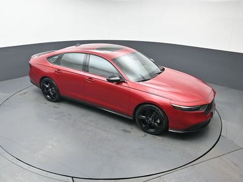 Used 2023 Honda Accord Sport image 39