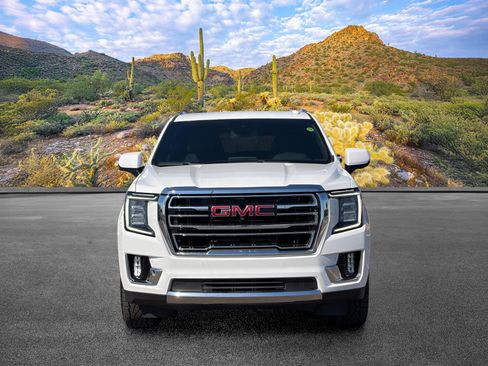 Used 2024 GMC Yukon XL SLT w/ SLT Luxury Package AWD/4WD image 5