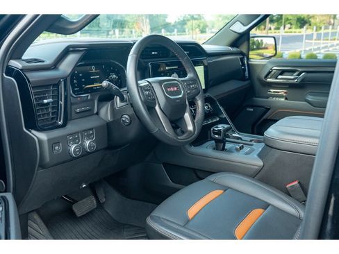 Used 2026 GMC Sierra 1500 AT4 w/ AT4 Premium Package AWD/4WD image 11
