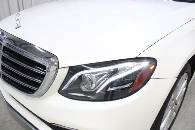 Used 2018 Mercedes-Benz E 300 image 33