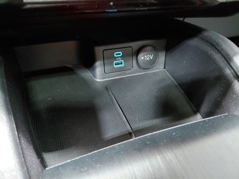 Certified 2022 Ford Escape SE w/ SE Sport Appearance Package image 29