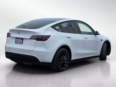 Used 2021 Tesla Model Y Performance AWD/4WD image 4