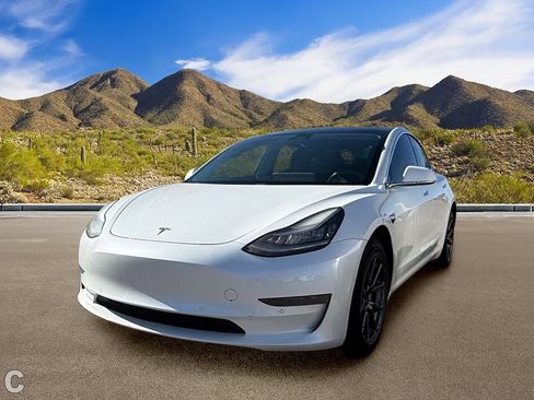 Used 2020 Tesla Model 3 Standard Range Plus RWD image 2