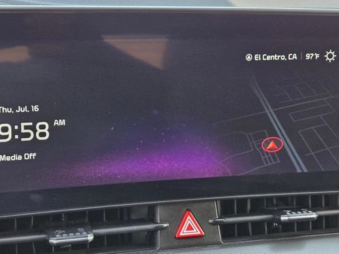 Used 2025 Kia Sportage SX FWD image 21