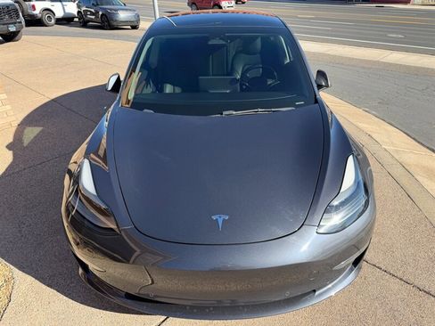 Used 2022 Tesla Model 3 Performance image 19