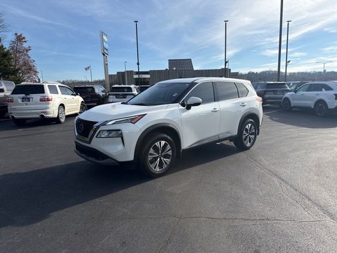 Used 2021 Nissan Rogue SV image 7