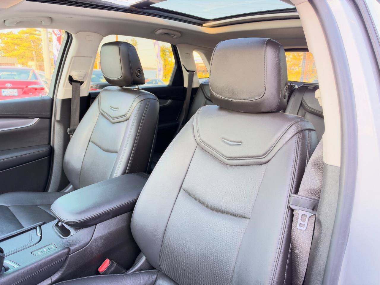 Used 2019 Cadillac XT5 Luxury AWD/4WD image 13