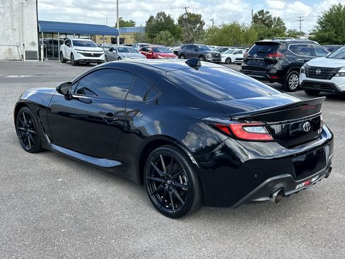 Used 2022 Toyota GR86 Premium image 4
