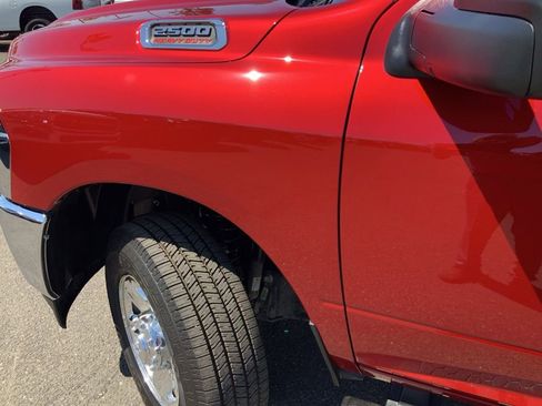New 2025 RAM 2500 Tradesman AWD/4WD image 9