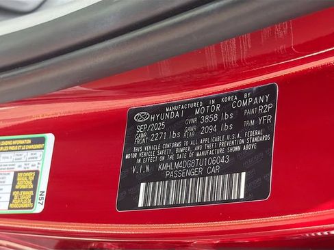 Certified 2026 Hyundai Elantra Sport FWD image 30