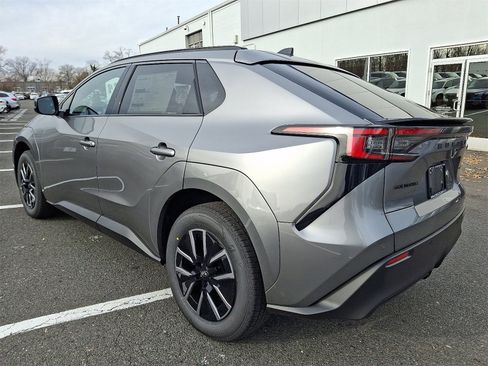 New 2026 Subaru Solterra Premium image 4