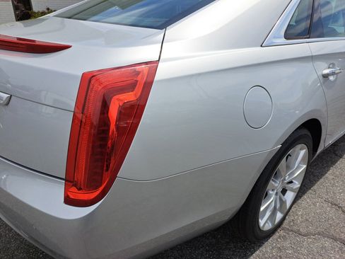 Used 2017 Cadillac XTS Luxury w/ Driver Awareness Package image 17