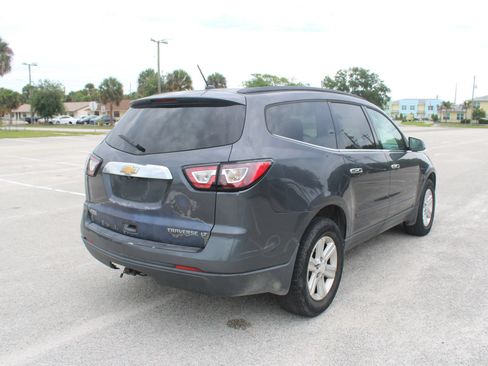 Used 2014 Chevrolet Traverse LT FWD image 21
