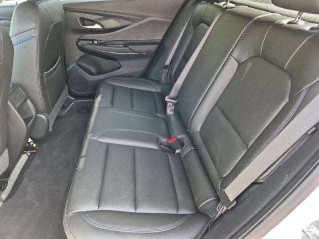 Used 2024 Buick Envista Sport Touring w/ Convenience I Package FWD image 23