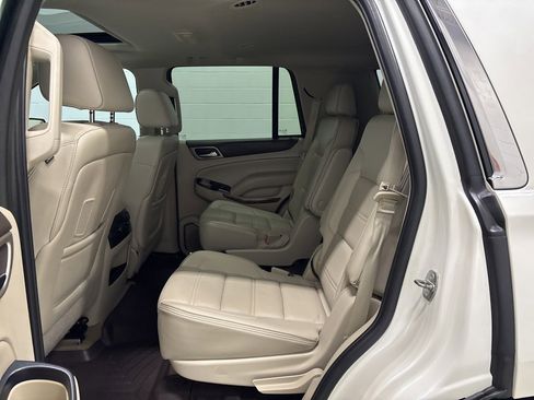 Used 2015 GMC Yukon Denali image 11