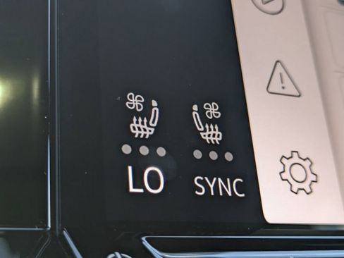 New 2026 Volkswagen Atlas Cross Sport SE AWD/4WD image 23